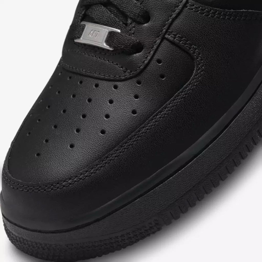 Air Force 1 Low "Triple Black"