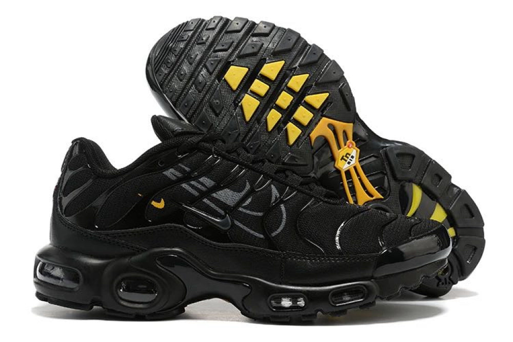 Air Max TN Plus "Giant Swoosh"