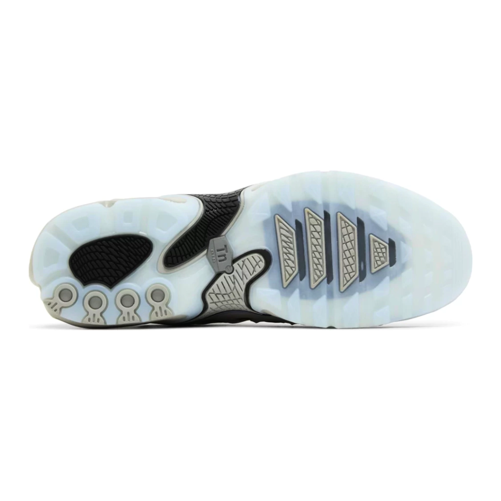 Air Max Plus Drift "Light Smoke Grey"