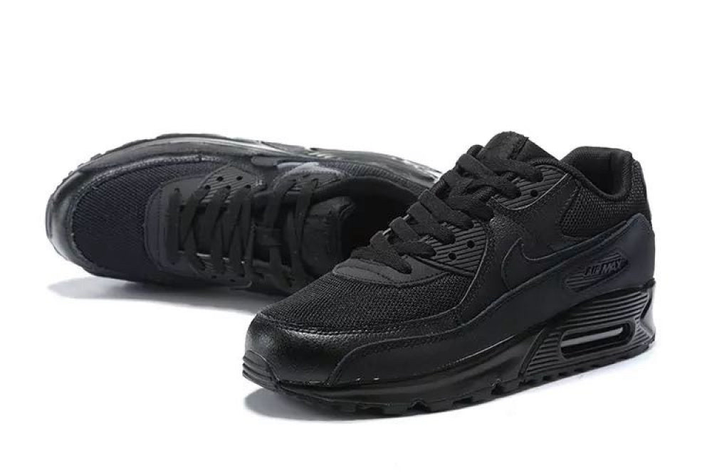 Air Max 90 "Triple Black"