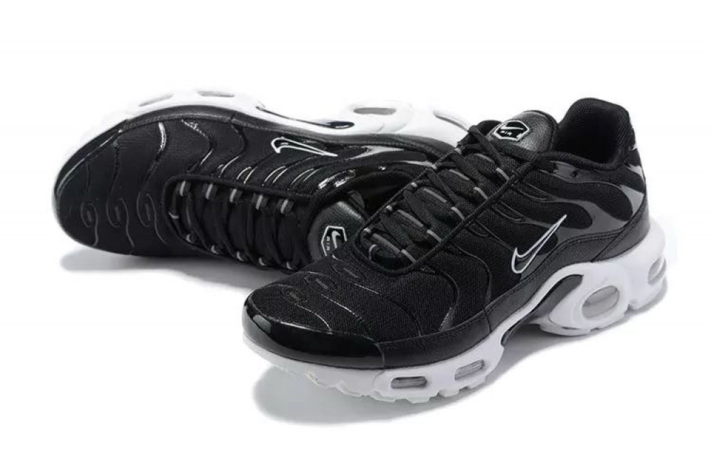 Air Max TN Plus "Black and White"