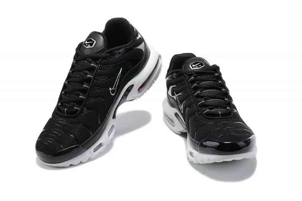 Air Max TN Plus "Black and White"